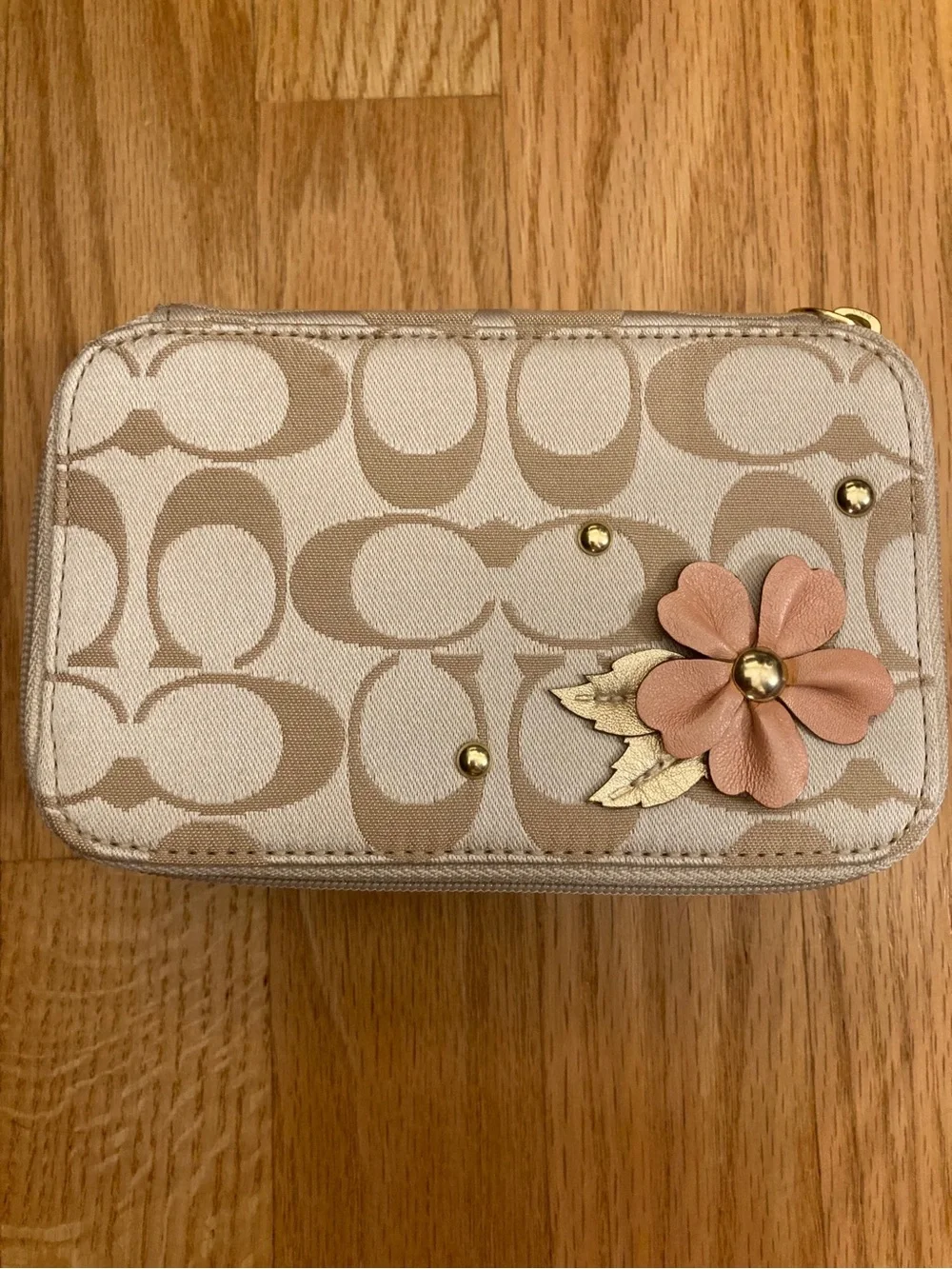 Coach Jewelry Holder Calla Lilly Collection